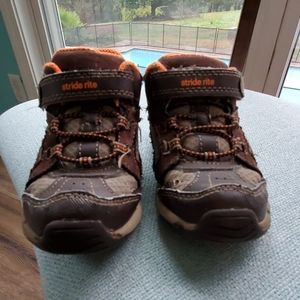 Stride Rite toddler hiking shoes
